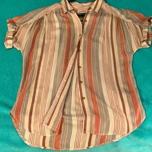 Universal Thread button down Small top